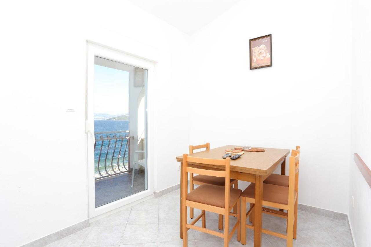 Apartment Slatine 14541D Eksteriør bilde